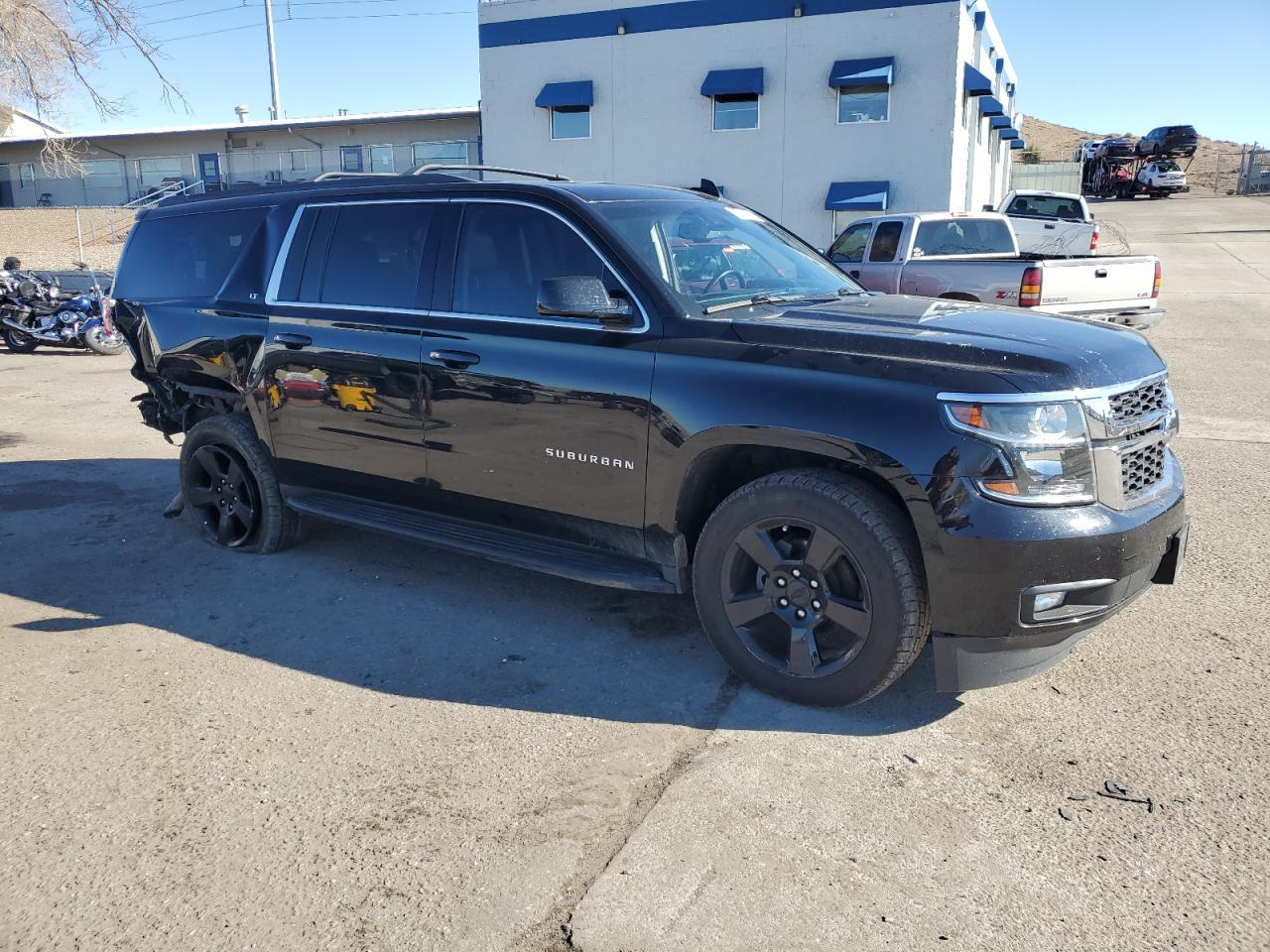 2017 CHEVROLET SUBURBAN K - Фото 4