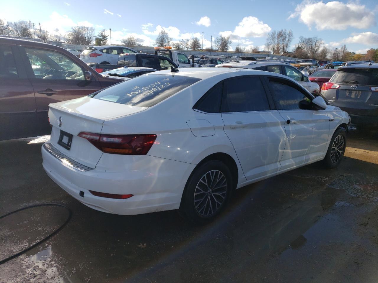 2019 VOLKSWAGEN JETTA SEL - Фото 3