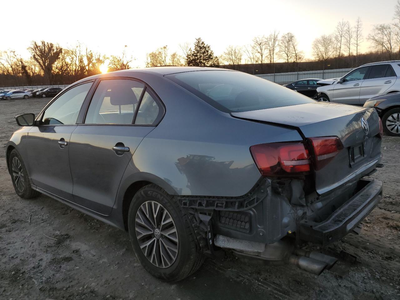 2016 VOLKSWAGEN JETTA S - Image 2