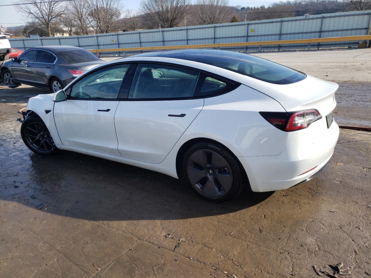 2023 TESLA MODEL 3 - Image 2