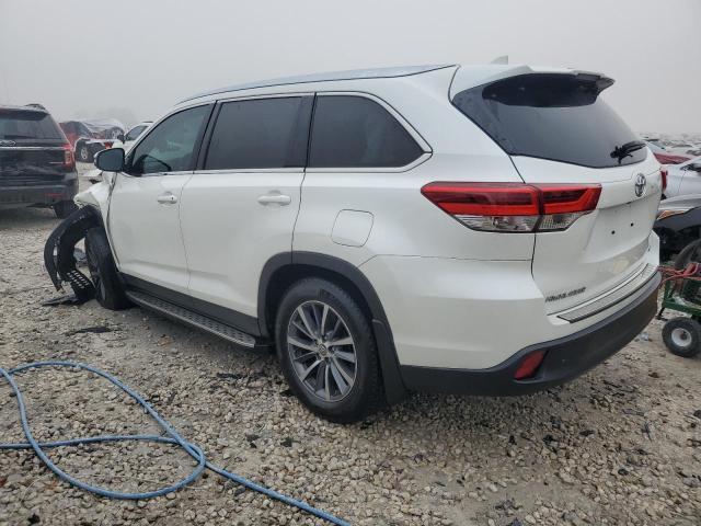 2019 Toyota Highlander Se - Фото 2