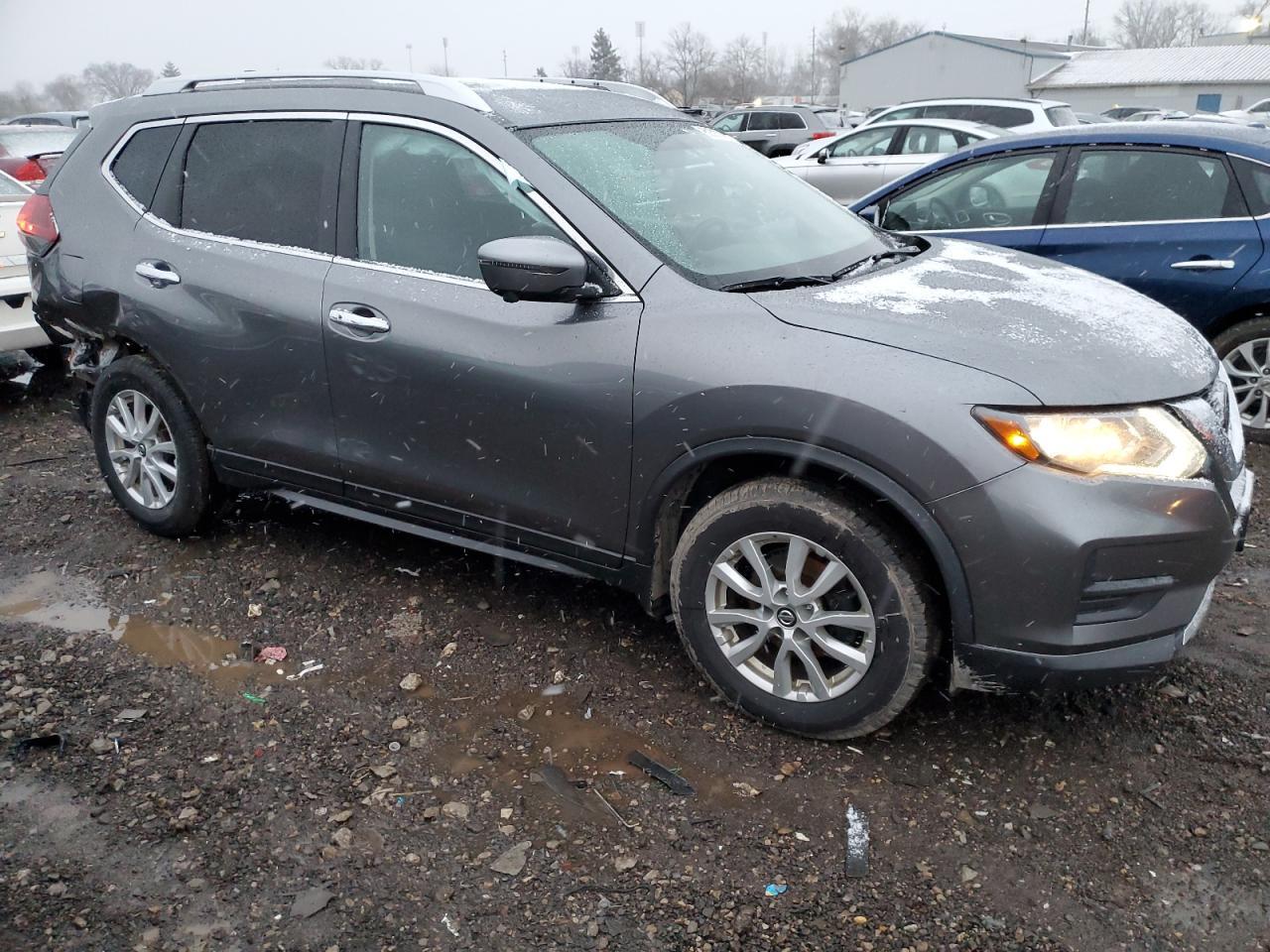 2018 NISSAN ROGUE S - Фото 4
