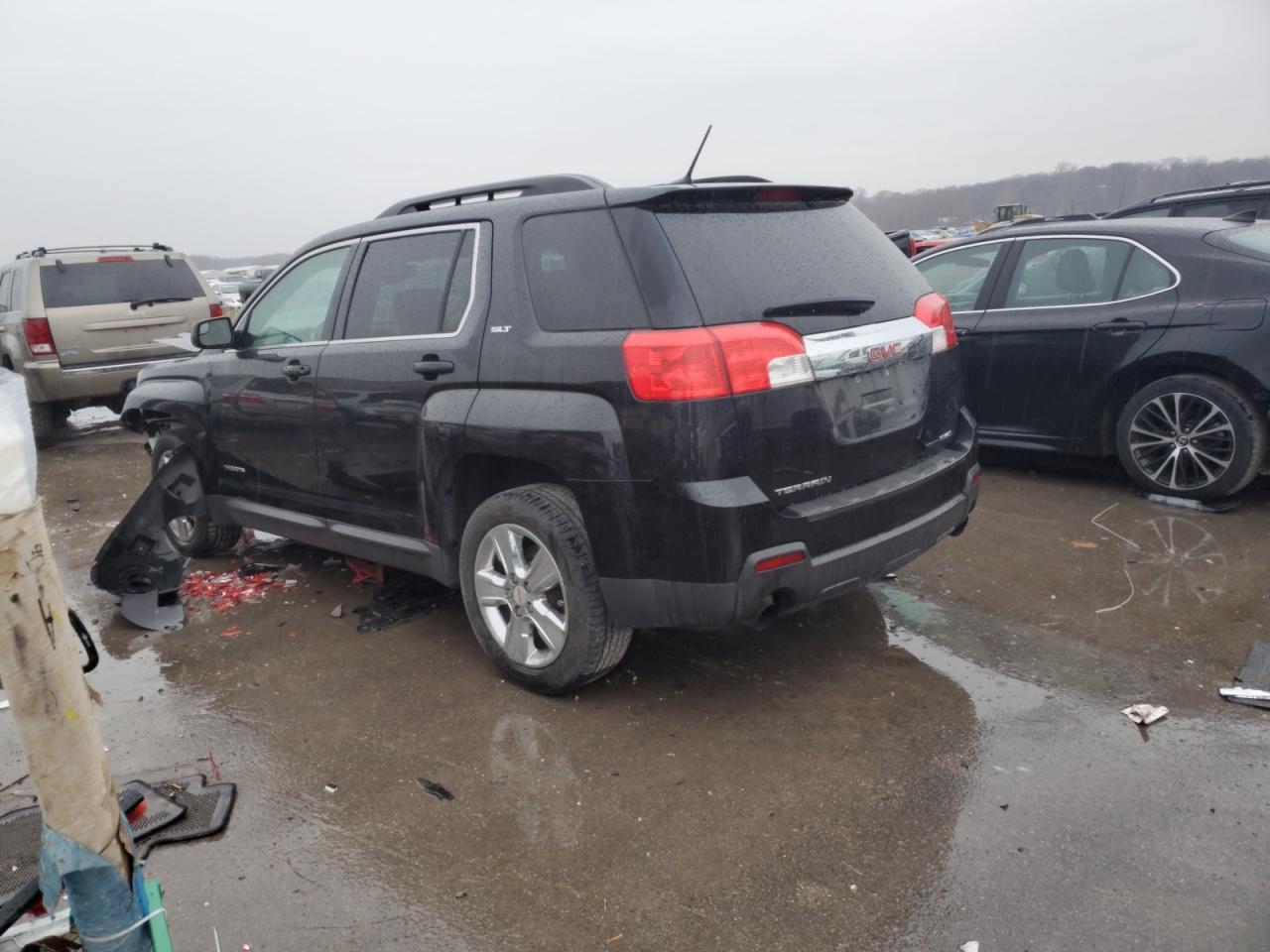 2014 GMC TERRAIN SL - Image 2