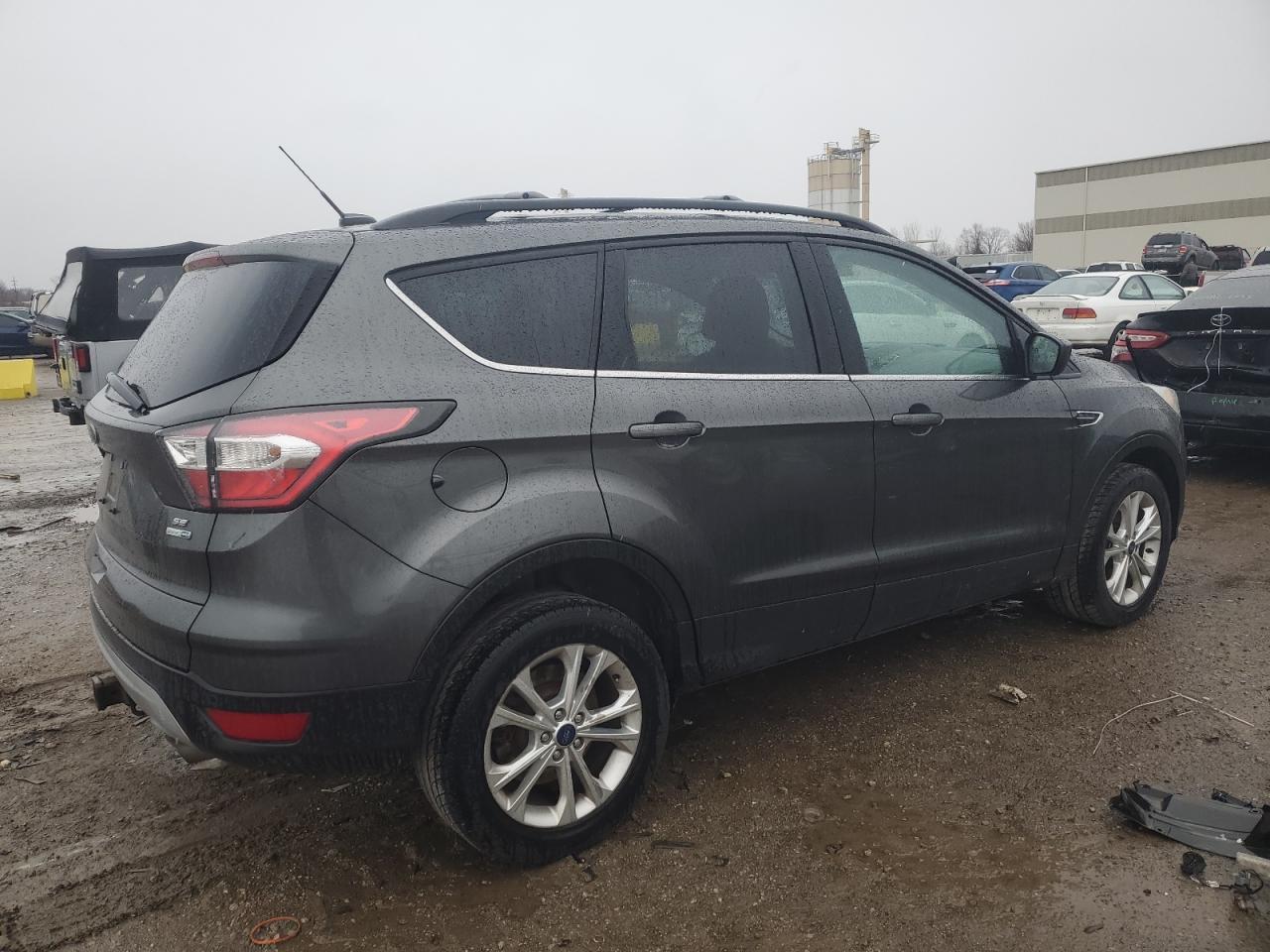 2017 FORD ESCAPE SE - Фото 3
