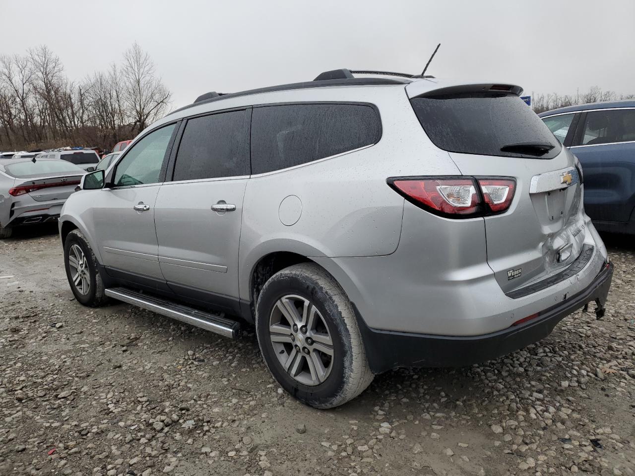 2015 CHEVROLET TRAVERSE L - Image 2