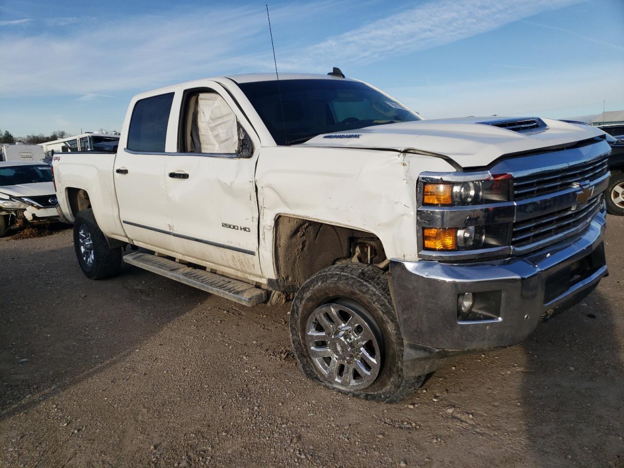 2018 CHEVROLET SILVERADO - Image 4