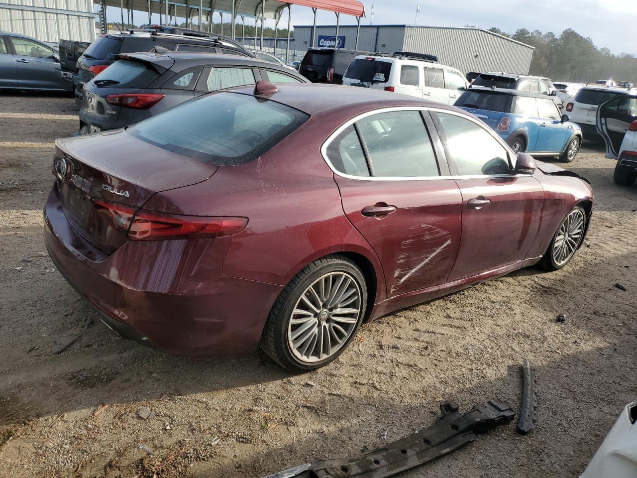 2017 ALFA ROMEO GIULIA TI - Фото 3