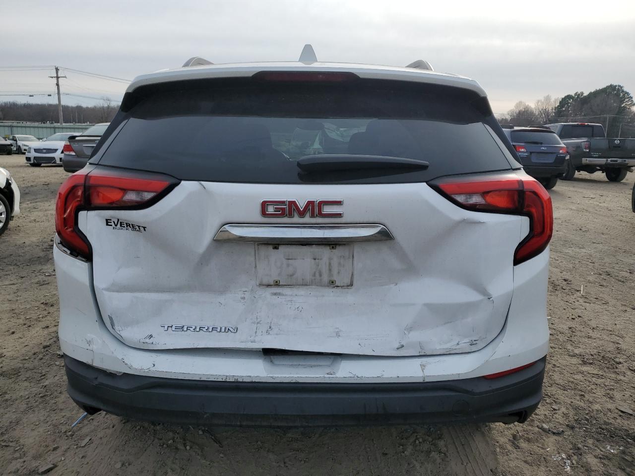 2018 GMC TERRAIN SL - Image 6