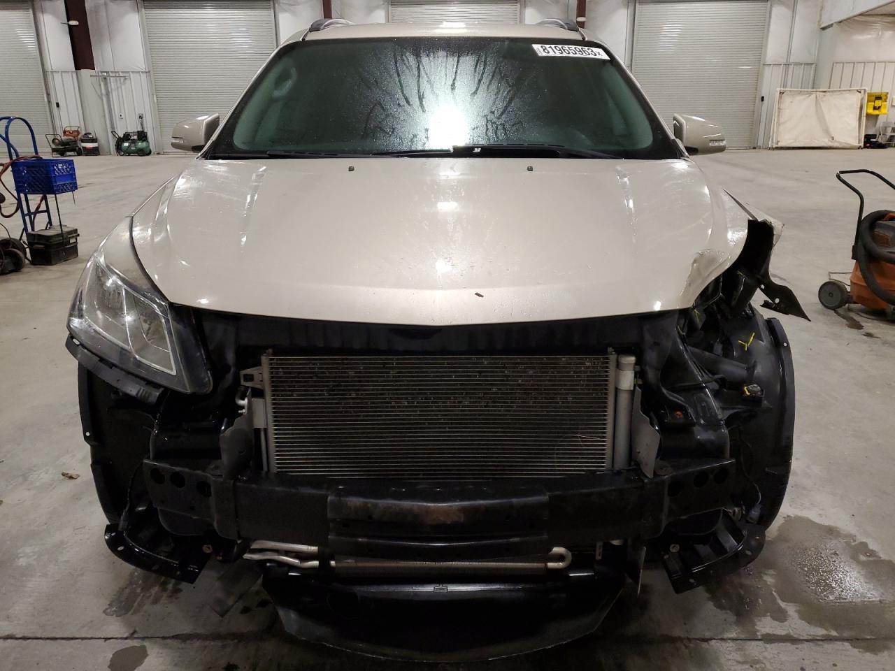 2015 CHEVROLET TRAVERSE L - Фото 5