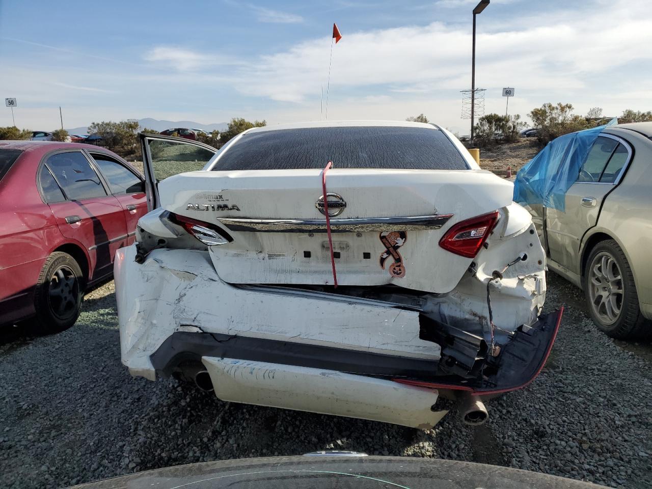 2016 NISSAN ALTIMA 2.5 - Фото 6