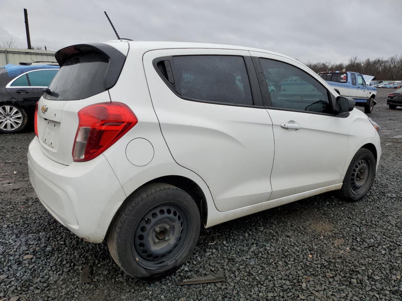 2022 CHEVROLET SPARK LS - Фото 3