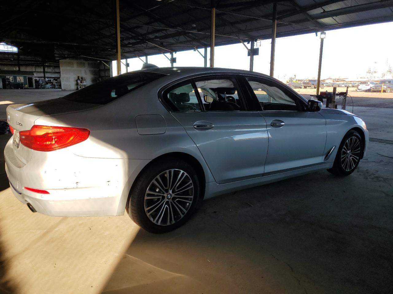 2018 BMW 530 I - Фото 3