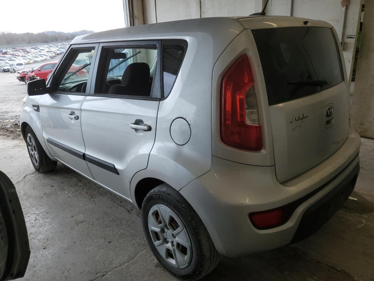 2013 KIA SOUL - Image 2