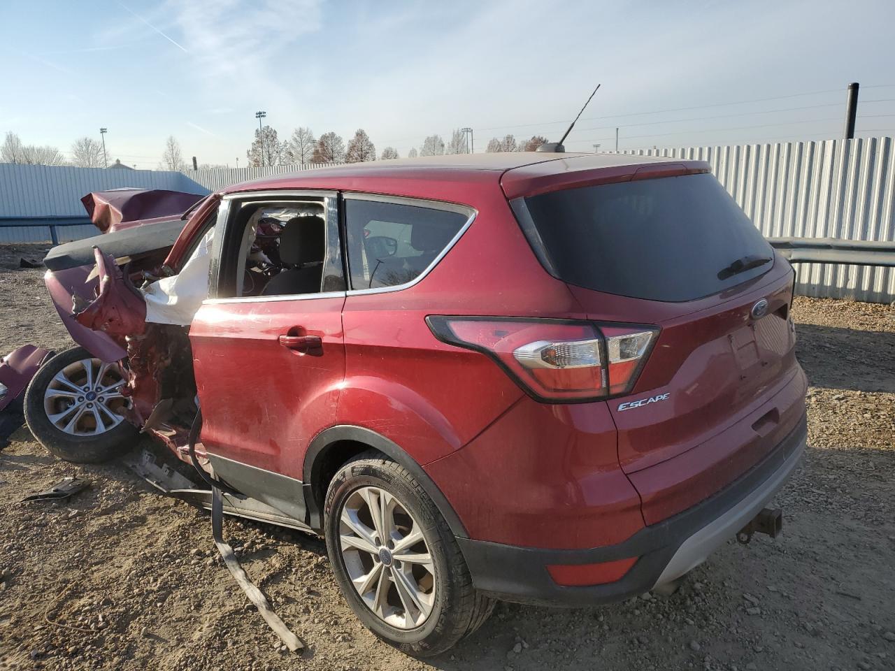 2017 FORD ESCAPE SE - Фото 2