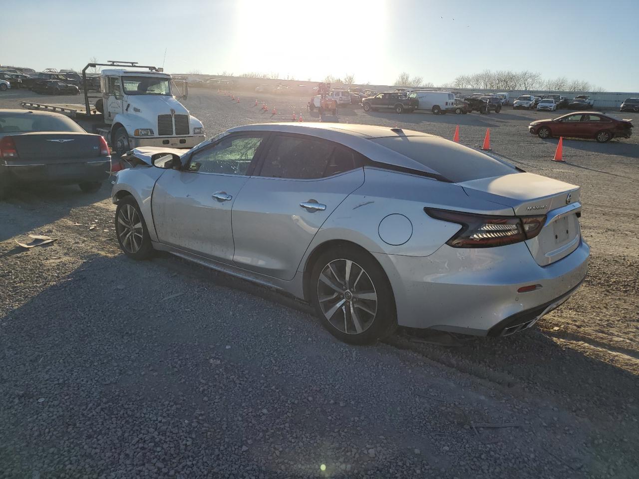 2019 NISSAN MAXIMA S - Фото 2
