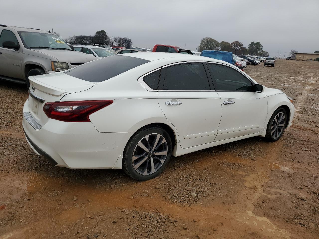 2017 NISSAN ALTIMA 2.5 - Фото 3