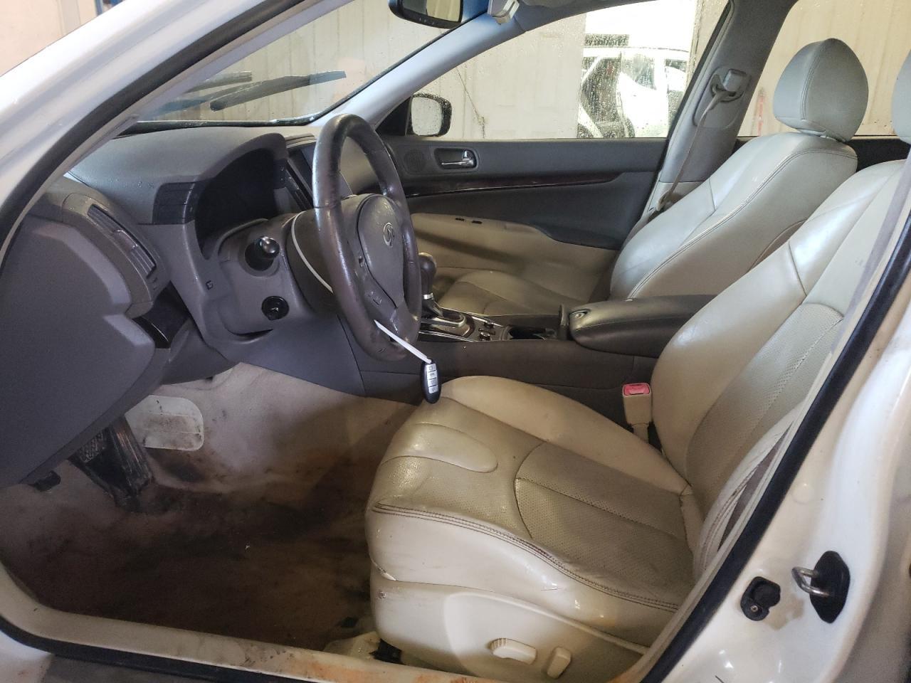 2012 INFINITI G37 - Image 7