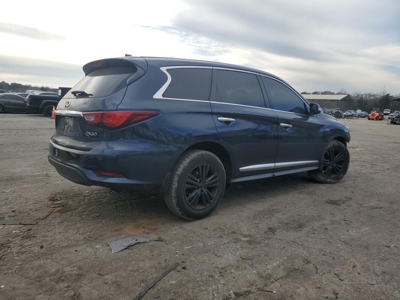 2017 INFINITI QX60 - Image 3
