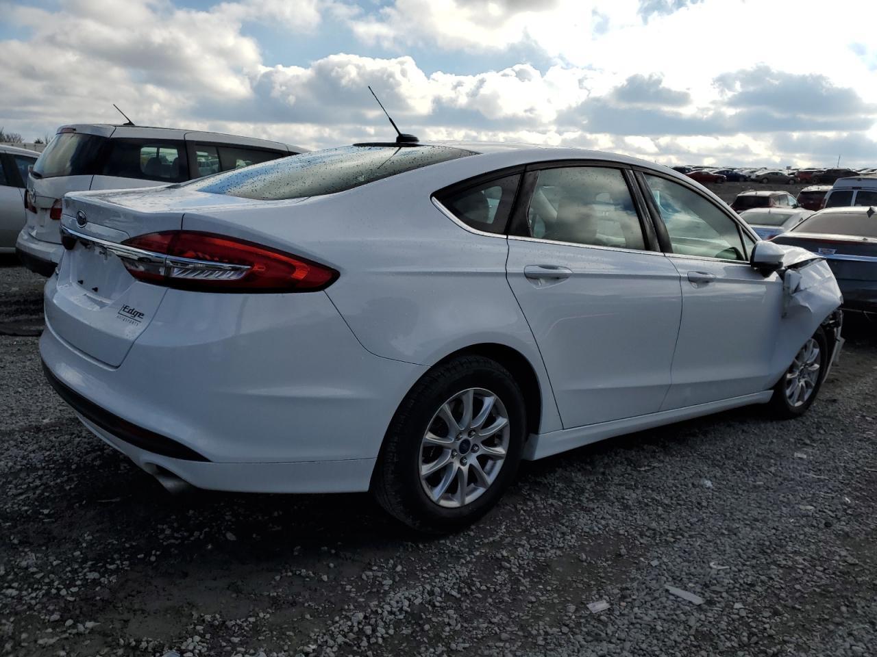2017 FORD FUSION S - Фото 3