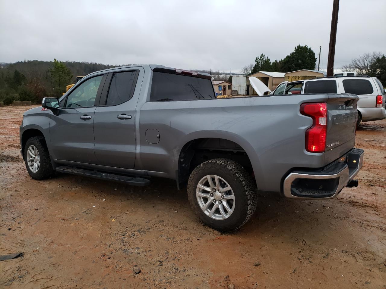 2019 CHEVROLET SILVERADO - Фото 2