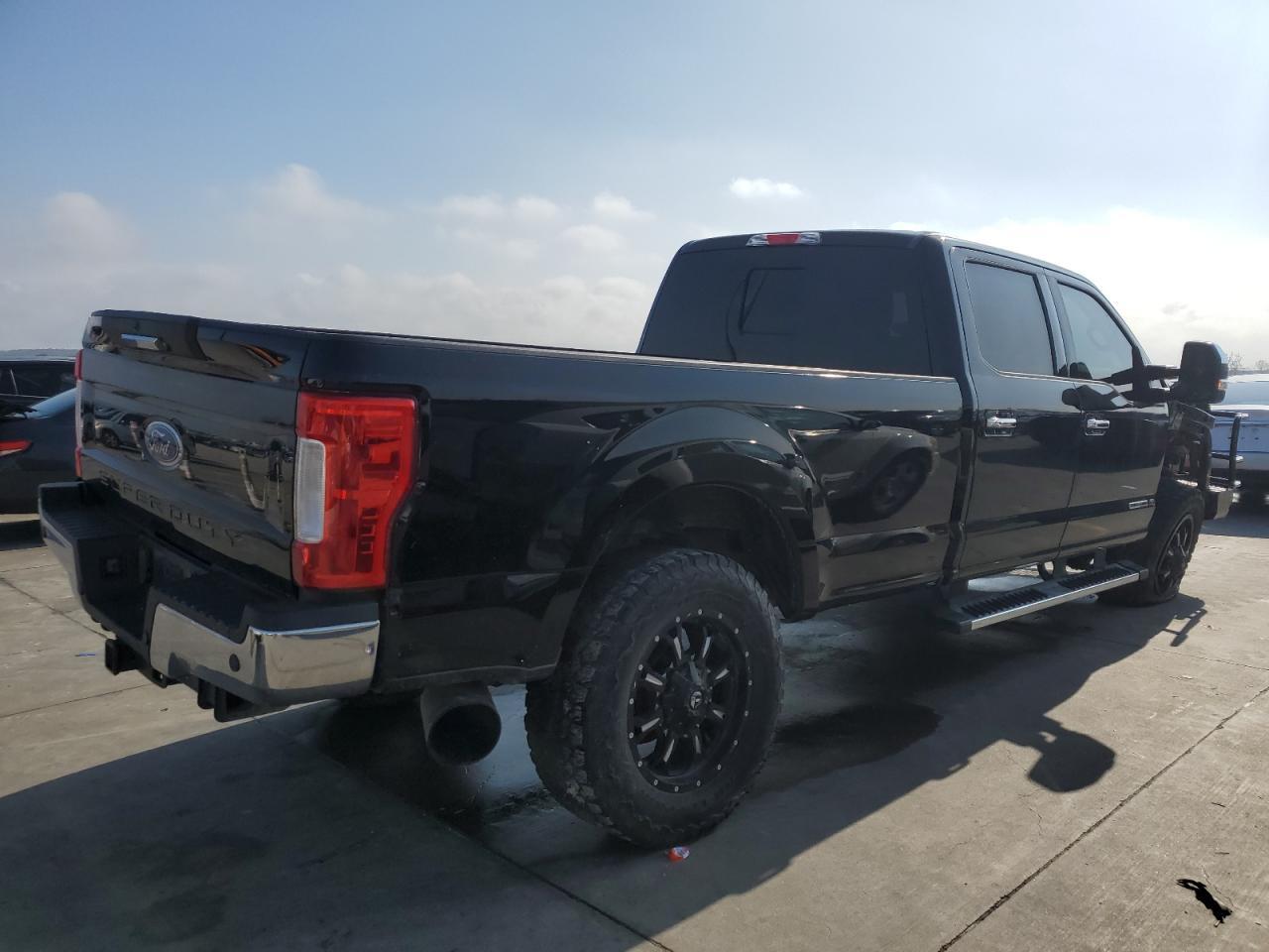 2017 FORD F250 SUPER - Image 3