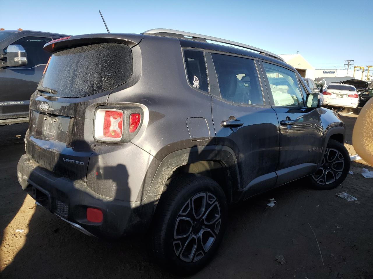 2017 JEEP RENEGADE L - Image 3