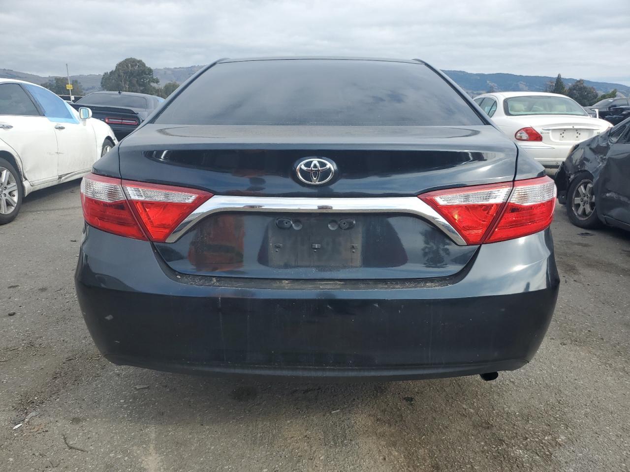 2015 TOYOTA CAMRY LE - Фото 6