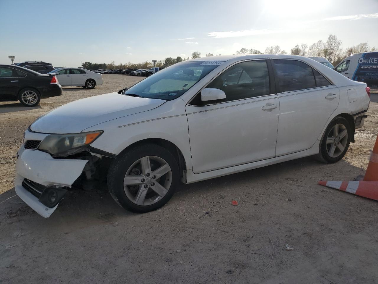 2014 TOYOTA CAMRY L
