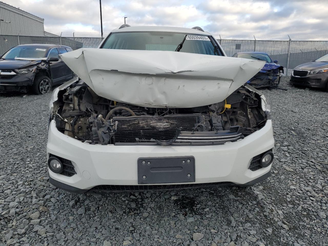 2015 VOLKSWAGEN TIGUAN S - Фото 5