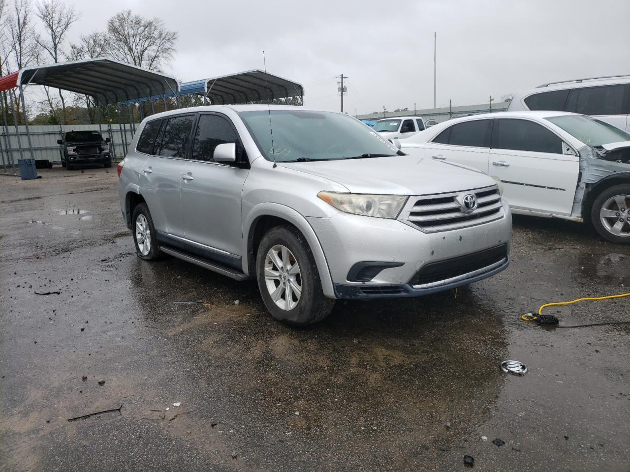 2011 TOYOTA HIGHLANDER - Image 4