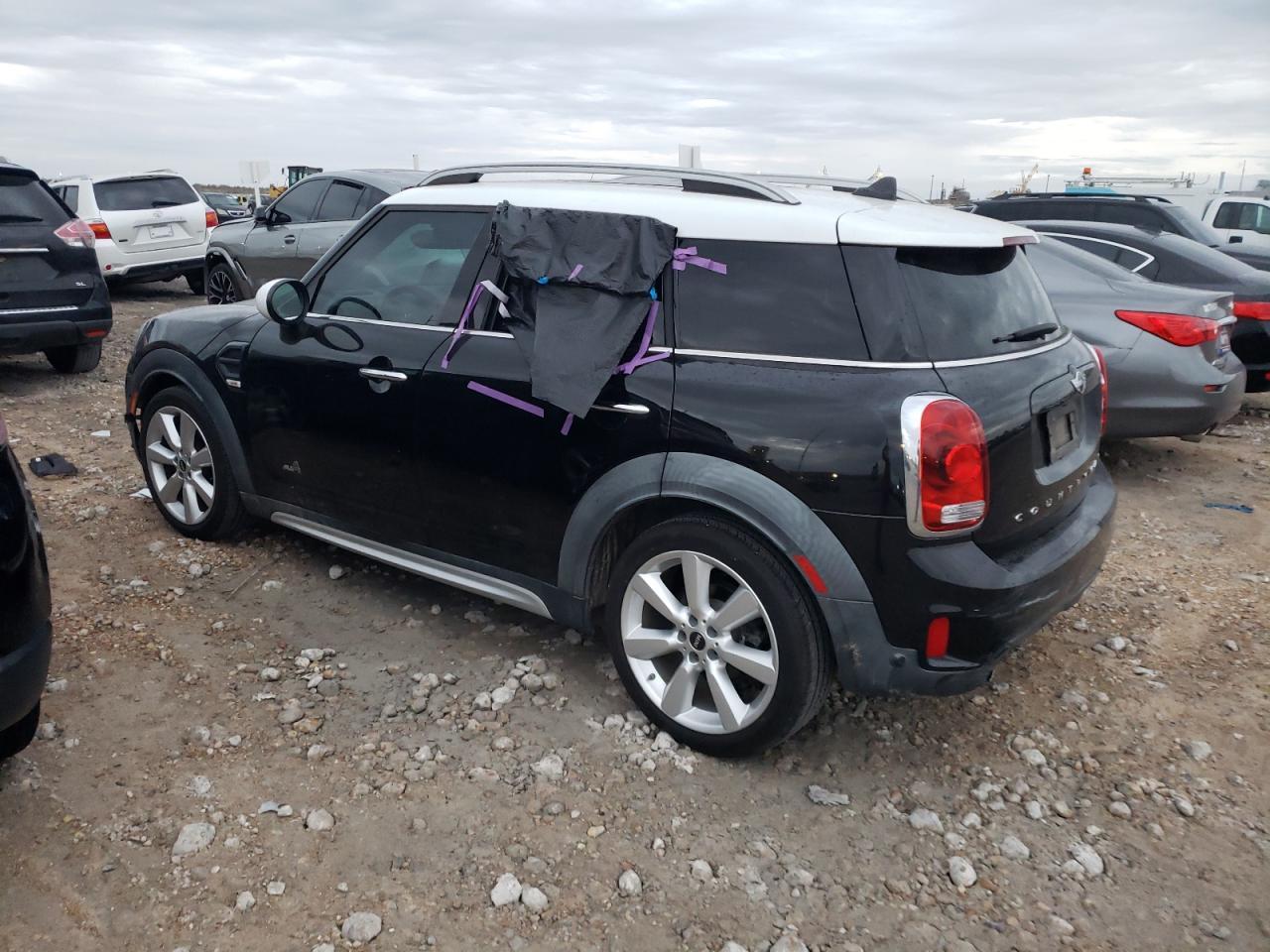 2017 MINI COOPER COU - Image 2