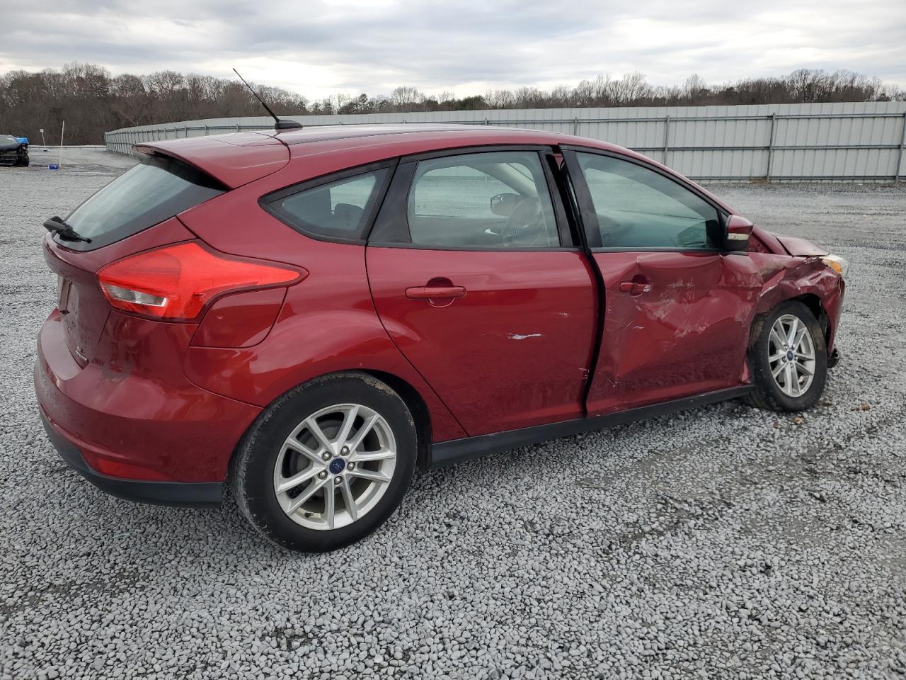 2016 FORD FOCUS SE - Фото 3