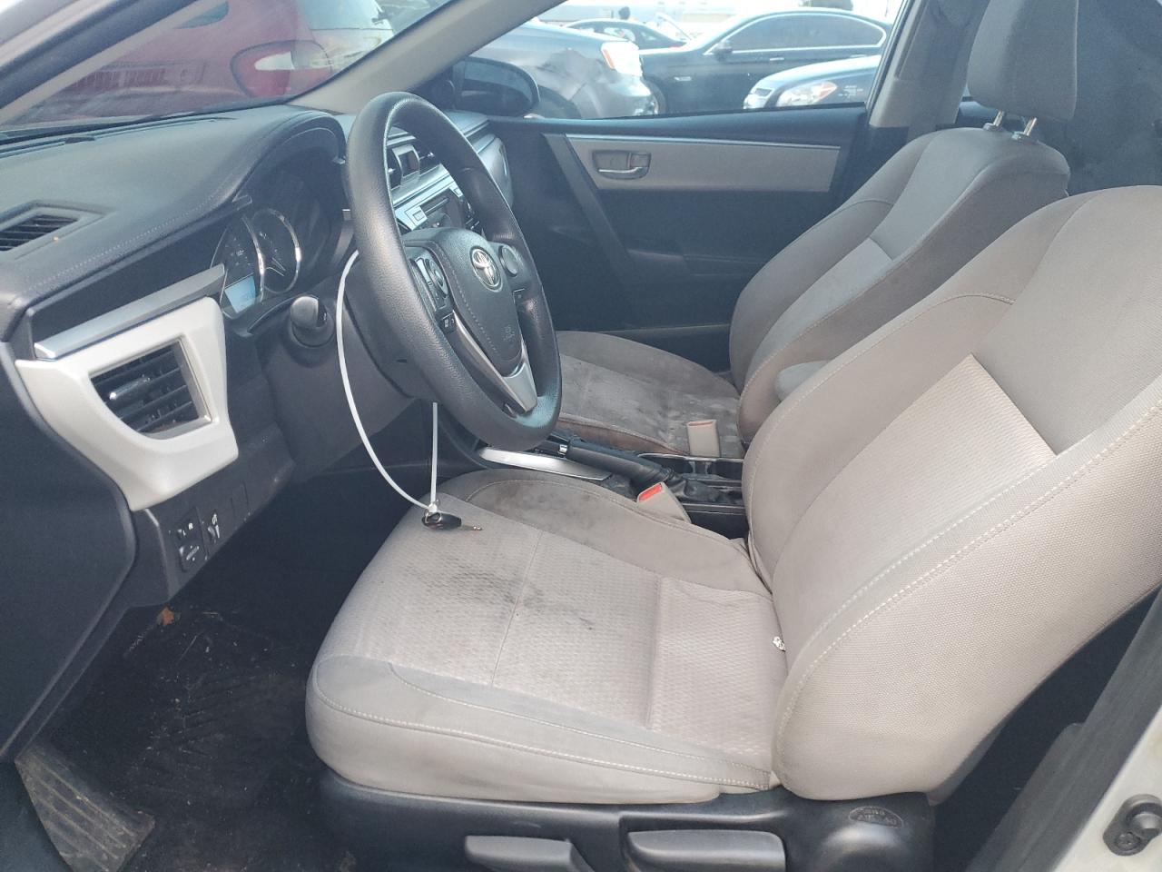 2014 TOYOTA COROLLA L - Фото 7