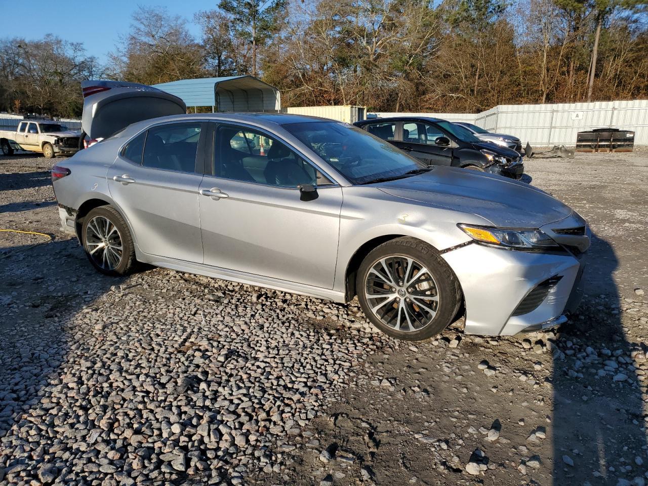 2018 TOYOTA CAMRY L - Image 4