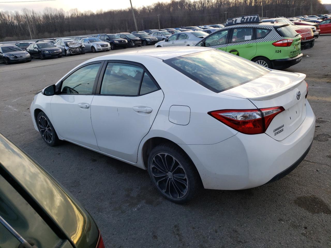 2015 TOYOTA COROLLA L - Фото 2