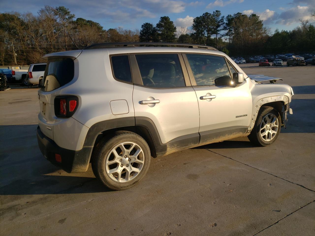 2017 JEEP RENEGADE L - Фото 3