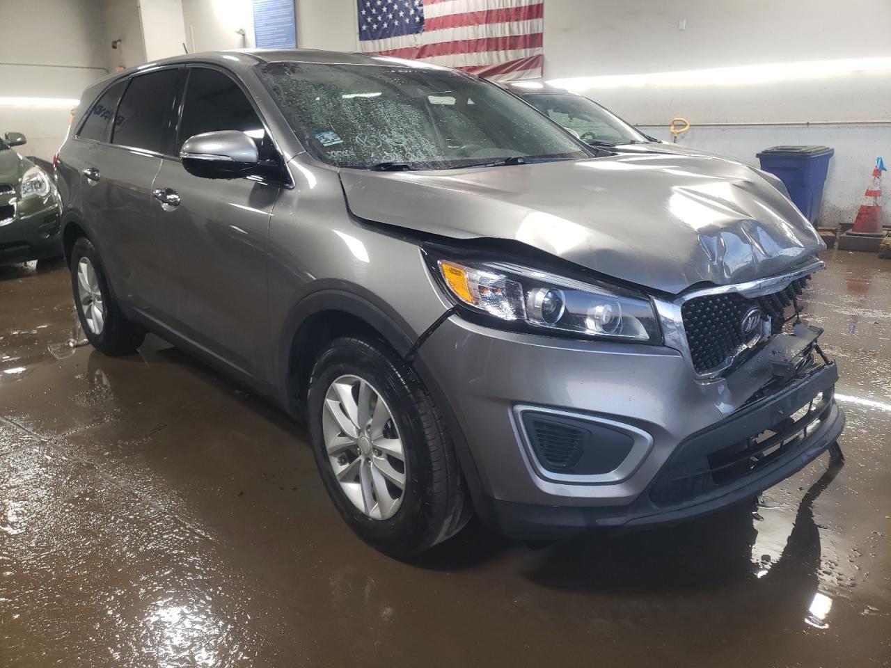 2017 KIA SORENTO LX - Фото 4