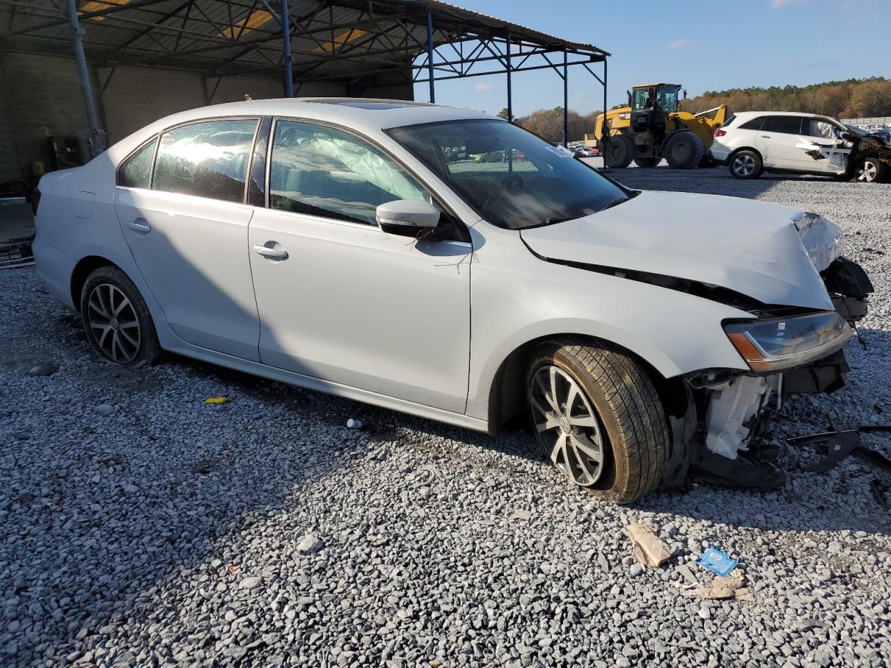 2017 VOLKSWAGEN JETTA SE - Image 4