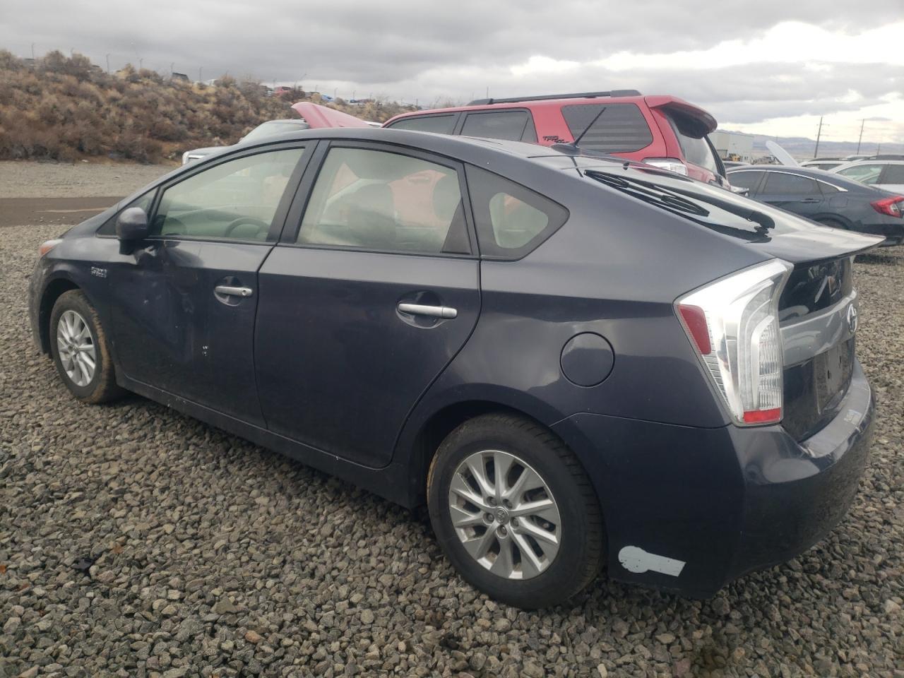 2013 TOYOTA PRIUS PLUG - Image 2