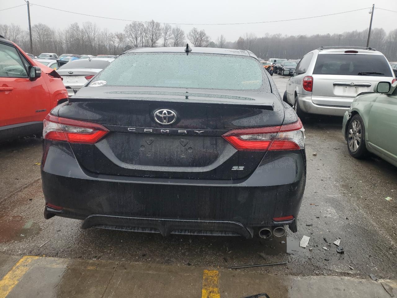 2021 TOYOTA CAMRY SE - Image 6