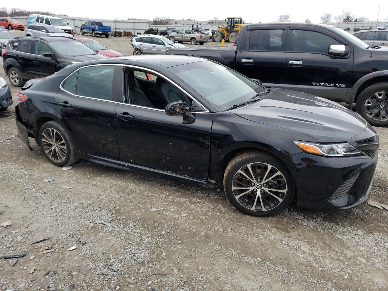 2018 TOYOTA CAMRY L - Фото 4