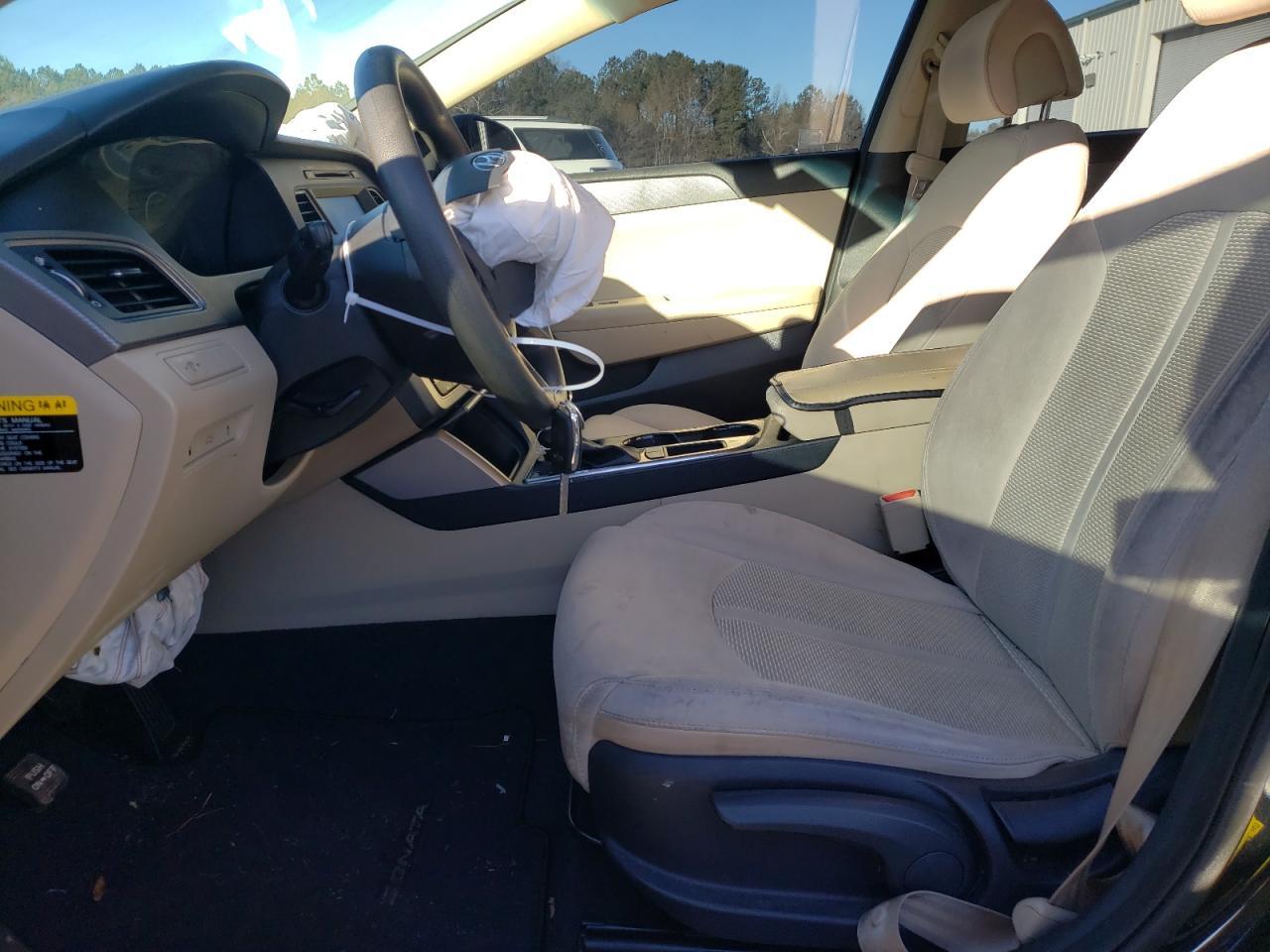 2017 HYUNDAI SONATA SE - Image 7