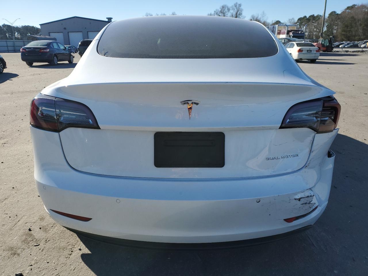 2022 TESLA MODEL 3 - Image 6