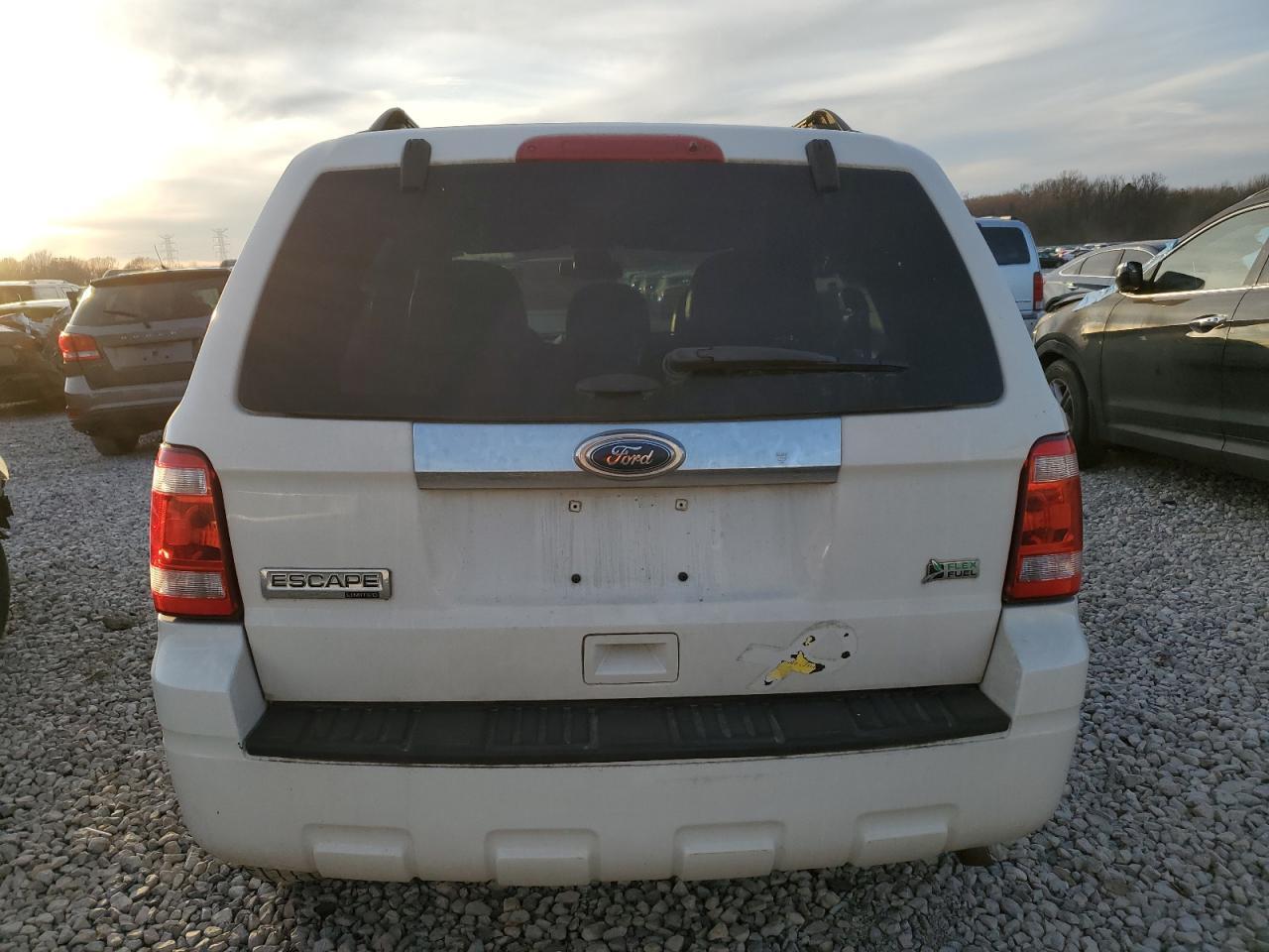 2012 FORD ESCAPE LIM - Image 6