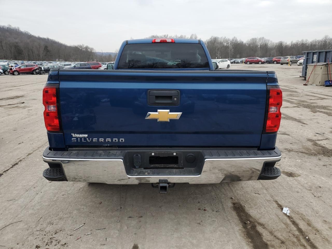 2017 CHEVROLET SILVERADO - Image 6