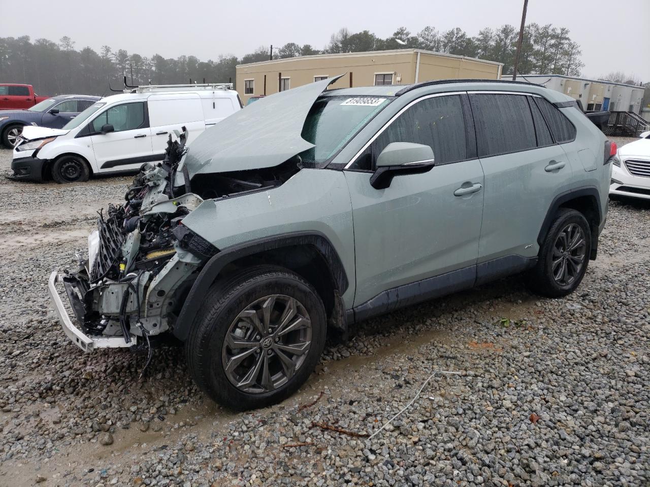 2022 TOYOTA RAV4 XLE P