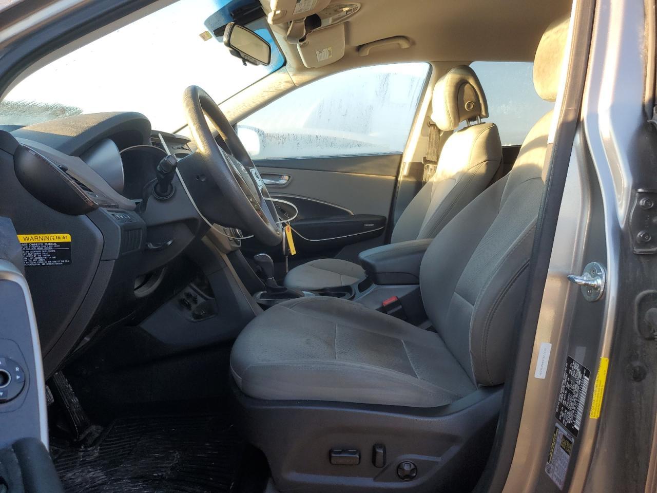 2017 HYUNDAI SANTA FE S - Image 7