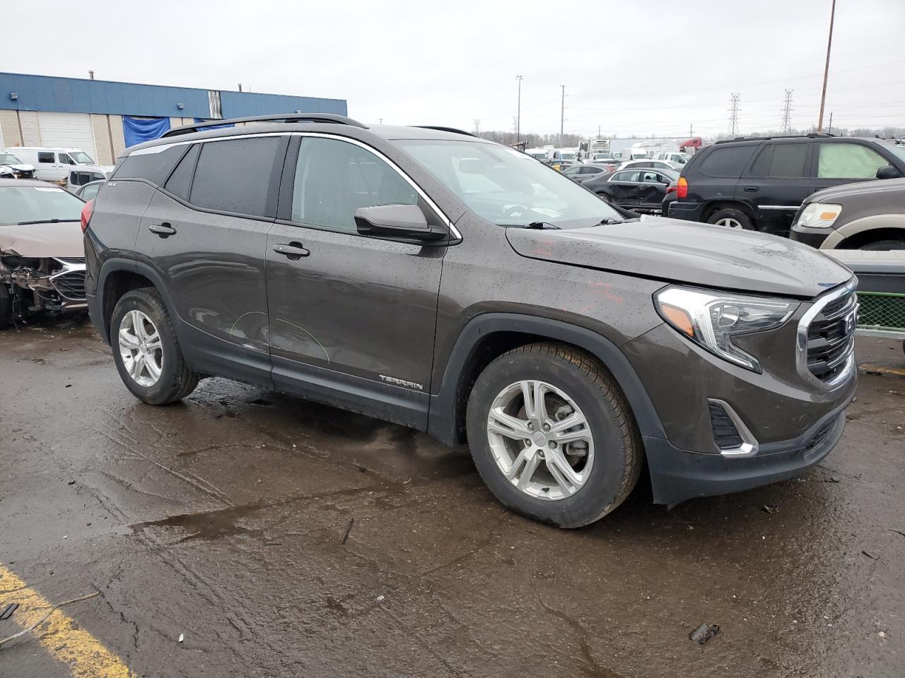 2019 GMC TERRAIN SL - Image 4