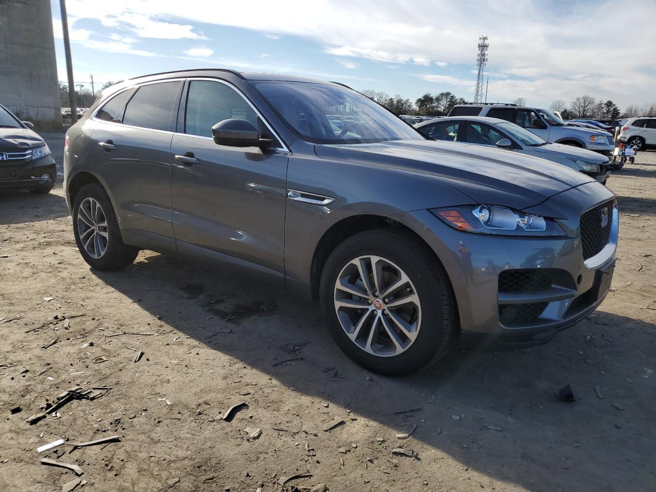 2019 JAGUAR F-PACE PRE - Image 4
