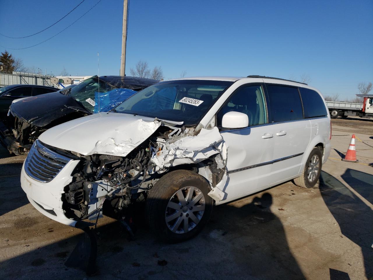 2014 CHRYSLER TOWN & COU